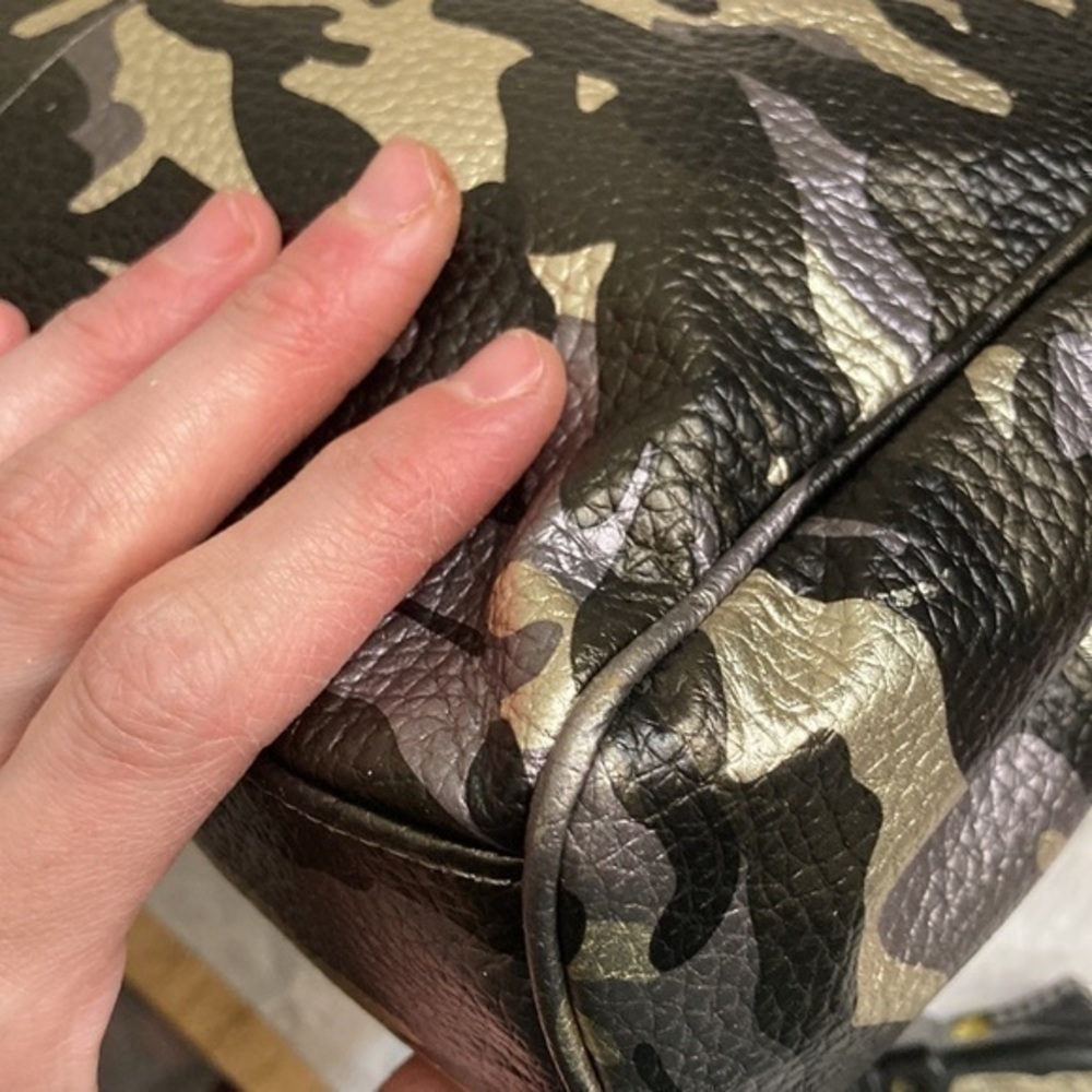 Aimee kestenberg camouflage military green silver gray black messenger bag - Picture 9 of 13